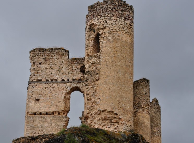 Castle of Pelegrina, Spain